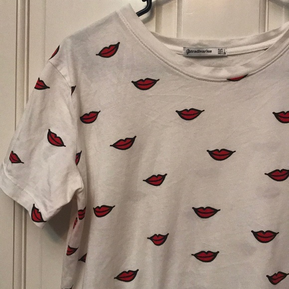 Lips Tee - Picture 2 of 3